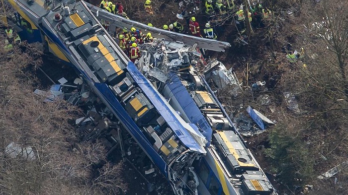 Accident de train en Allemagne: l`aiguilleur jouait sur son téléphone portable